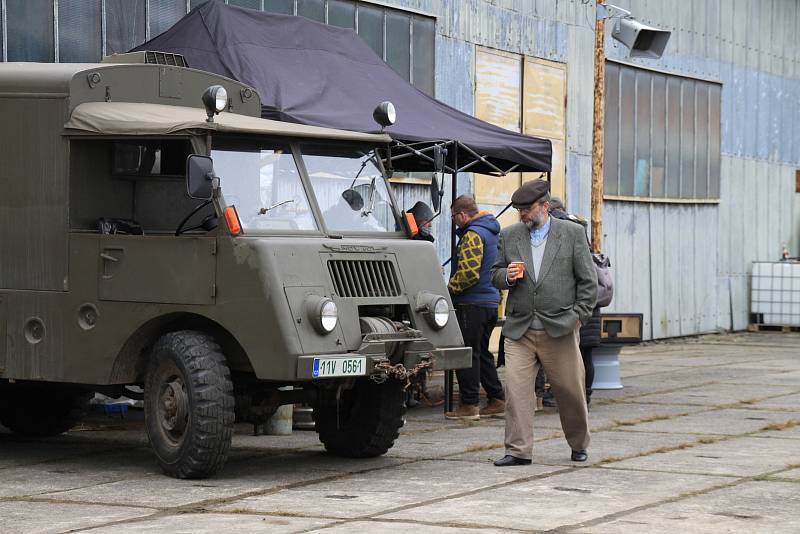 Army muzeum klub vojenské historie a techniky Zdice zahájilo sezonu.