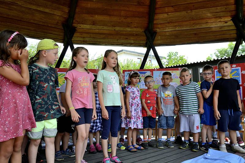 Ze slavnostního rozloučení s předškoláky v Mateřské škole Sluníčko v Berouně.