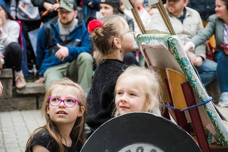 První ročník školní besídky Jarní Wagnerka na Základní škole Wagnerova Beroun