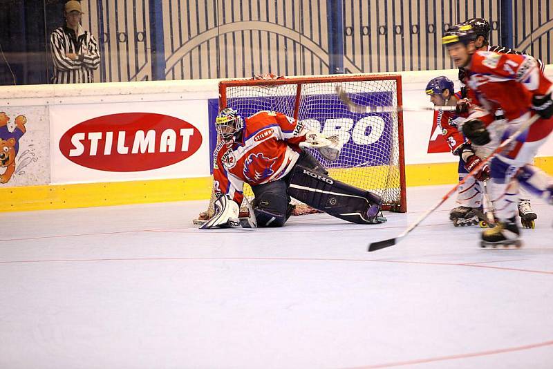 Berounští Medvědi ve finále extraligy in-lline hokeje obhájili titul 