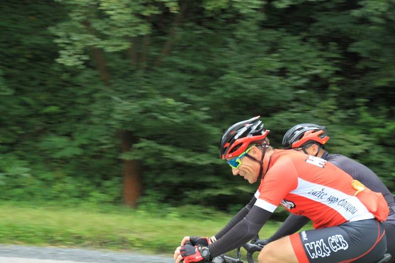 První ročník cyklistického závodu pro veřejnost L'Etape by tour de France.