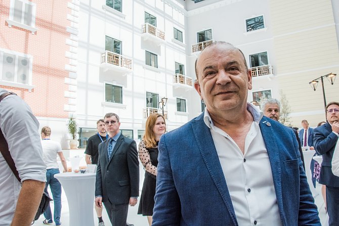 Majitel holdingu Akeso Sotirios Zavalianis je držitelem titulu EY Podnikatel roku 2023.