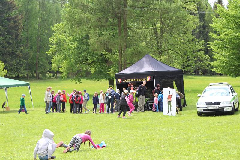 Den s Lesy, který pořádala Lesní správa Křivoklát s Lesní správou Nižbor a Lužná přilákal stovky lidí. Všichni strávili příjemné odpoledne u lovecké chaty Emilovna v Karlově Vsi.