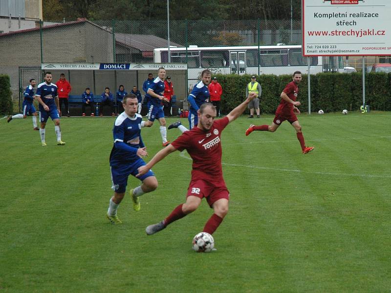 Fotbalový krajský přebor: FK Komárov - FK Bohemia Poděbrady 3:1 (2:0).