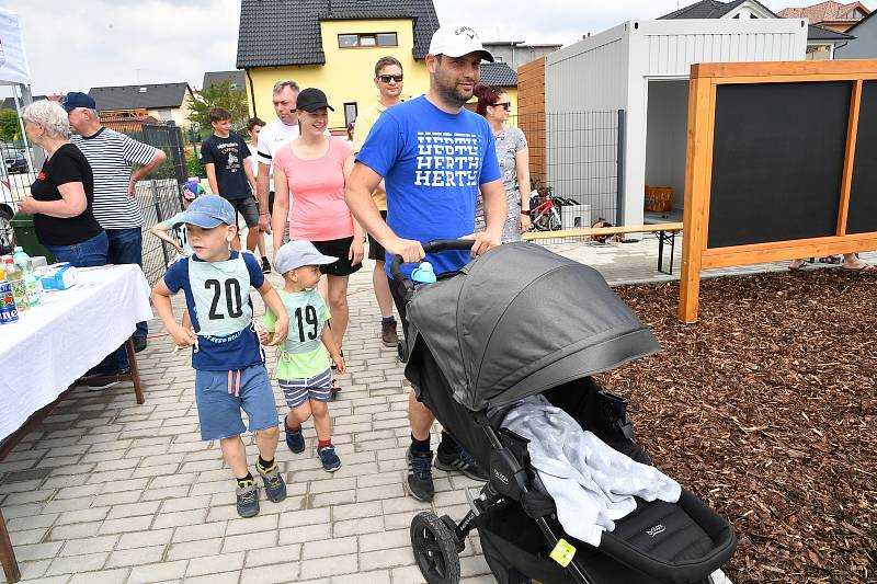 Nové multifunkční hřiště se otevřelo při příležitosti dětského sportovního dne