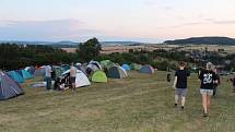 V pátek odstartoval oblíbený festival pod hradem Točníkem.