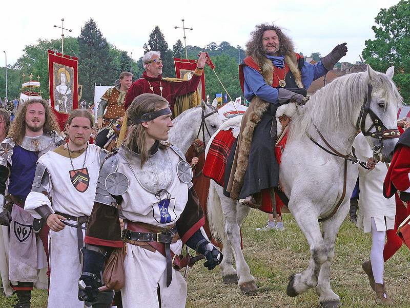 Královský průvod zavítal na Karlštejn 