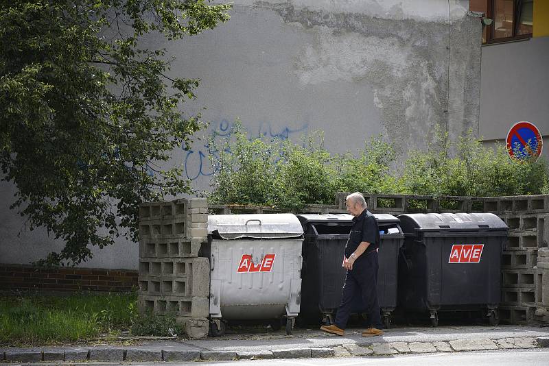 Kontejnery v Berouně.