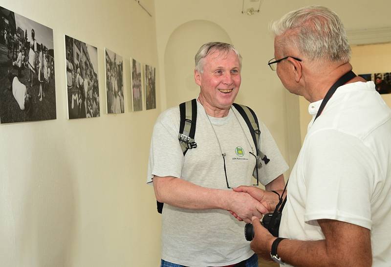 Z vernisáže výstavy fotografií Vladimíra Kasla ve Starém zámku v Hořovicích.