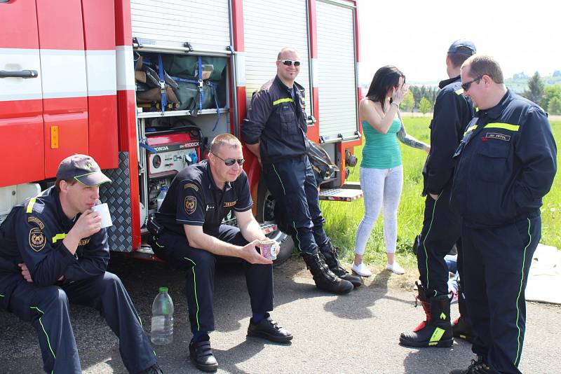 Při Velké ceně Hořovic se představily všechny složky integrovaného záchranného systému, a to hasiči, policisté a zdravotničtí záchranáři. Výkony soutěžících hasičů a doprovodný program si nenechaly ujít zejména základní a také mateřské školy.