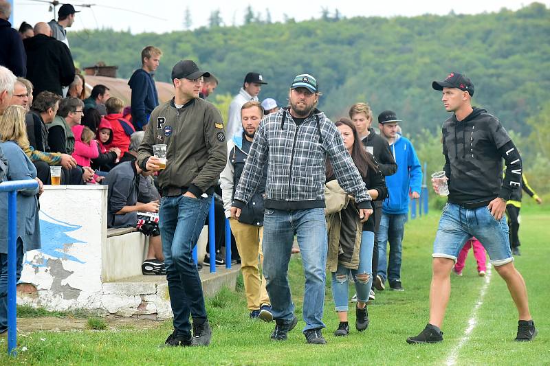 Broumští fotbalisté byli po duelu se Zdicemi moc spokojení.