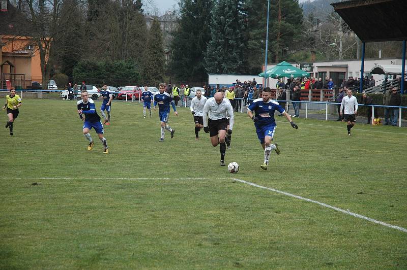 Fotbalový krajský přebor: FK Komárov - TJ Sokol Nespeky 2:0 (1:0).