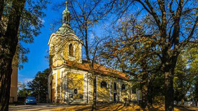 Kostel sv. Petra a Pavla v Litni.