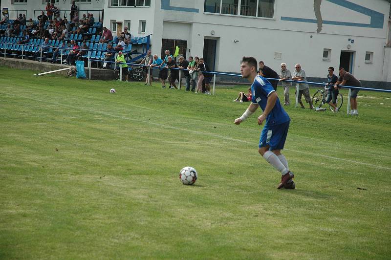 Divizní fotbalové utkání: FK Hořovicko - FK Jindřichův Hradec 1910 4:2 (0:1).