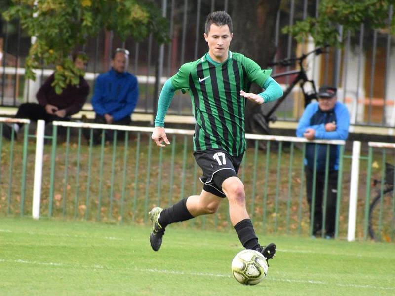 Fotbalová divize, skupina A: FC Rokycany - Český lev Union Beroun 4:1 (3:0).