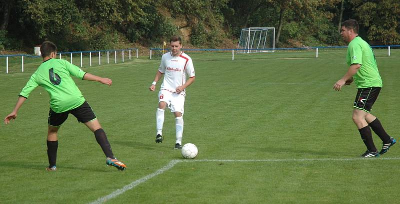 I.B třída: Komárov - Březnice 10:0