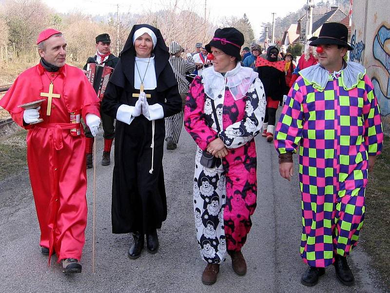 Poberounský masopust se konal v Zadní Třebani již po dvaadvacáté