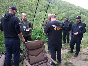 Policie ČR zkontrolovala vloni v květnu rybáře na Berounsku. Nezaznamenala žádný přestupek.