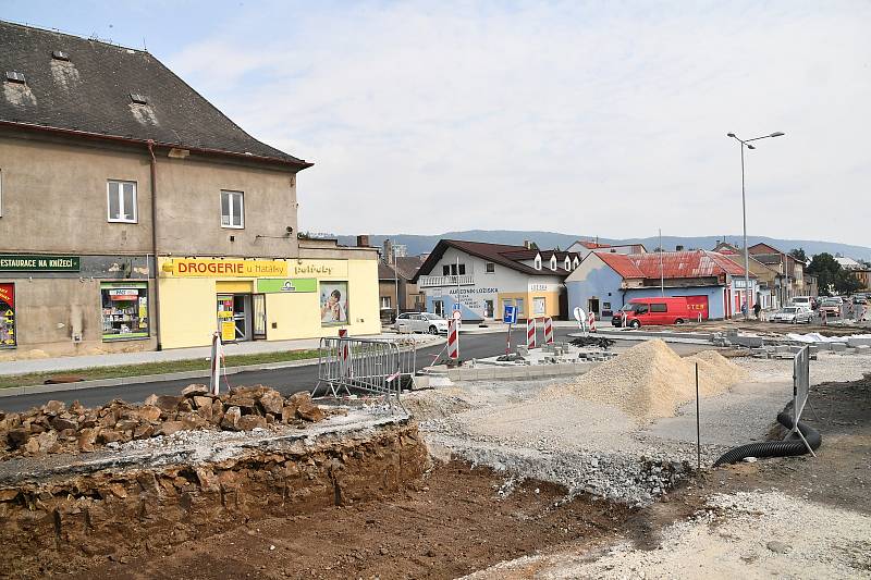 Rekonstrukce Plzeňské a Jungmannovy ulice v Králově Dvoře.