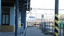 Vlakové nádraží ve Zdicích se pyšní zmodernizovanou výpravní budovou.