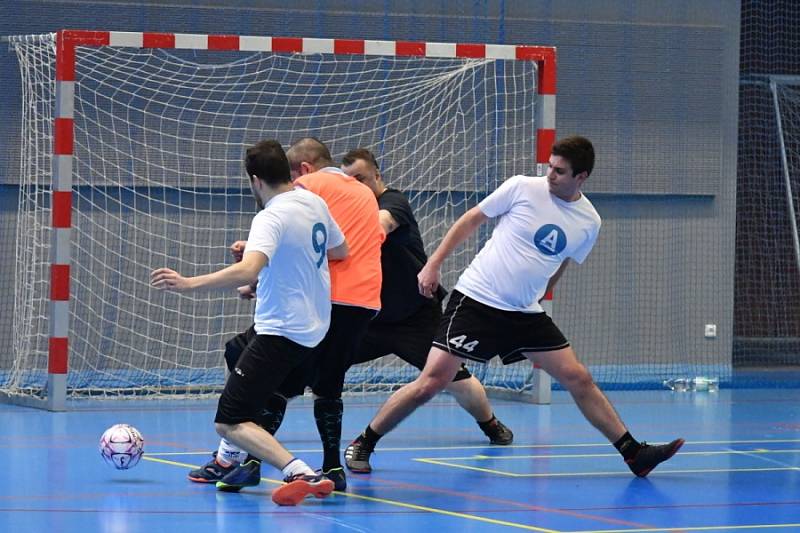 Futsalová novinářská trofej patří letos Novinkám.