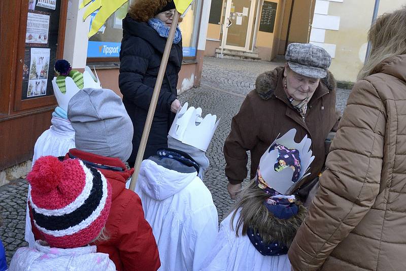 Do ulic Berouna vyrazili malí koledníci