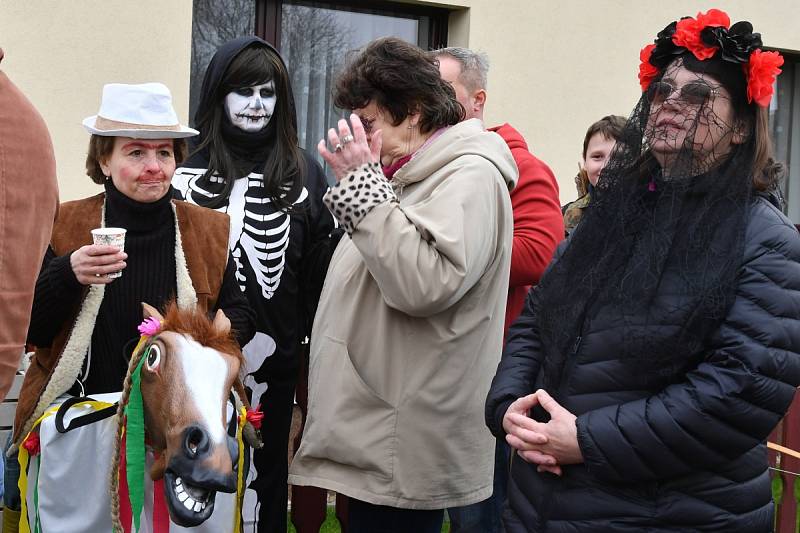 Z masopustního průvodu v králodvorských Popovicích.