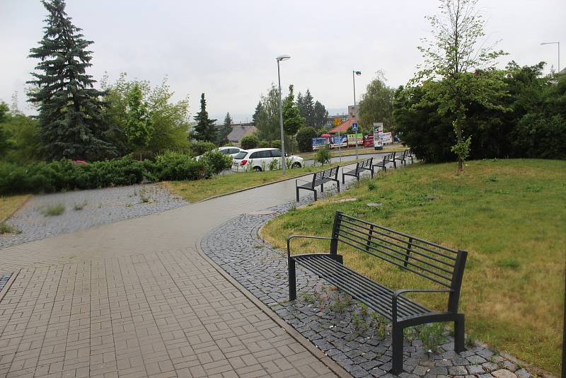 Hořovické autobusové nádraží na náměstí Boženy Němcové.