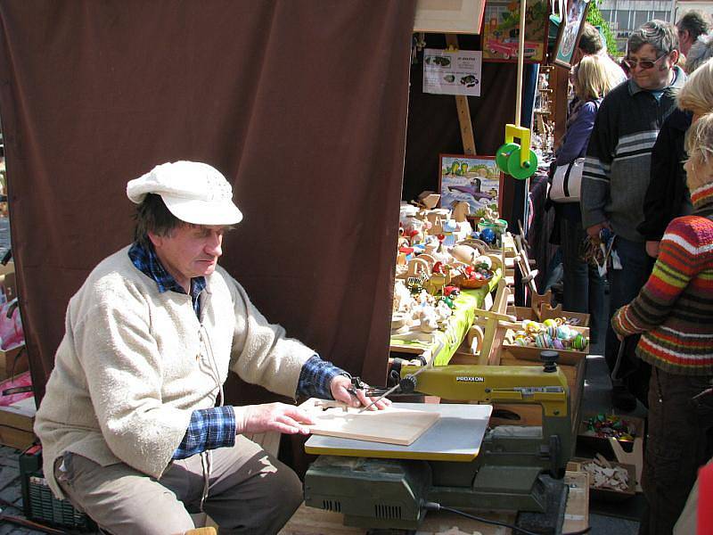 Tradiční řemeslné a hrnčířské trhy přilákaly do Berouna opět tisíce lidí.