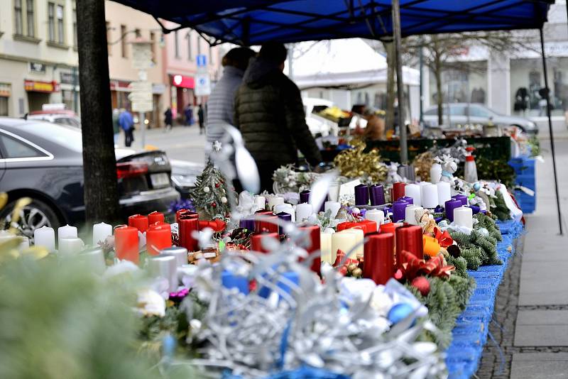 Vláda zakázala vánoční trhy