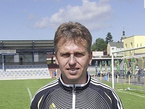 Trenér Chlumce Zdeněk Staroba.