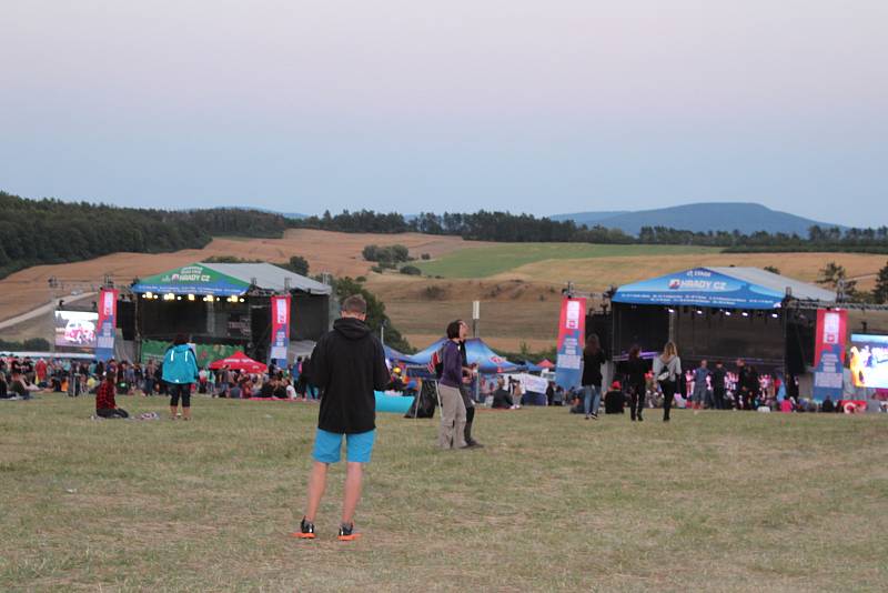 V pátek odstartoval oblíbený festival pod hradem Točníkem.