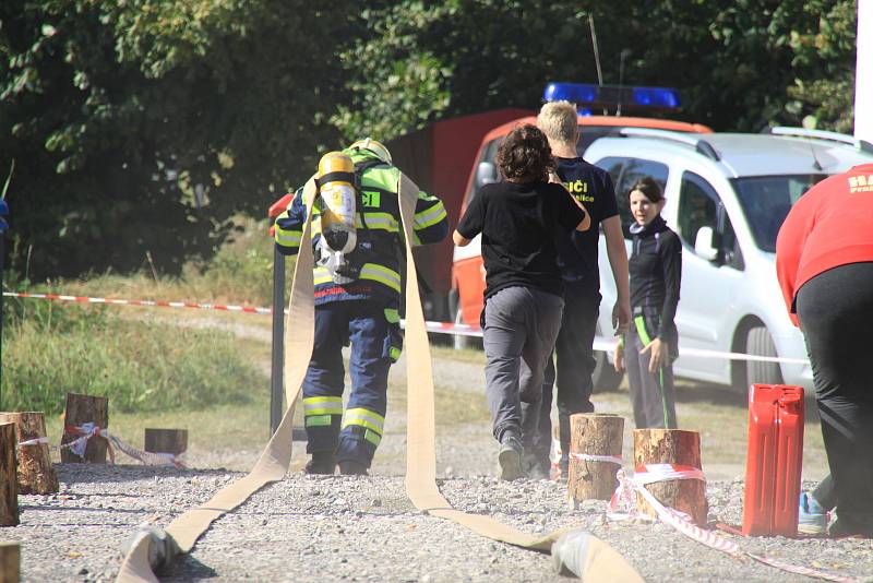 Z hasičské soutěže 'Toughest Firefighter Alive - Nejtvrdší hasič přežije' v Broumech.