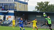 Fotbalisté Králova Dvora (v modrém) doma porazili Domažlice 1:0. 