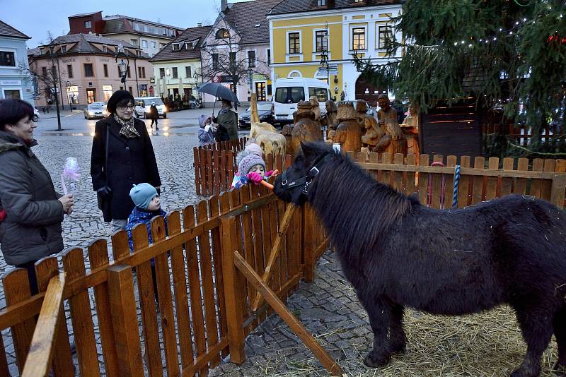 Advent na Husově náměstí v Berouně.