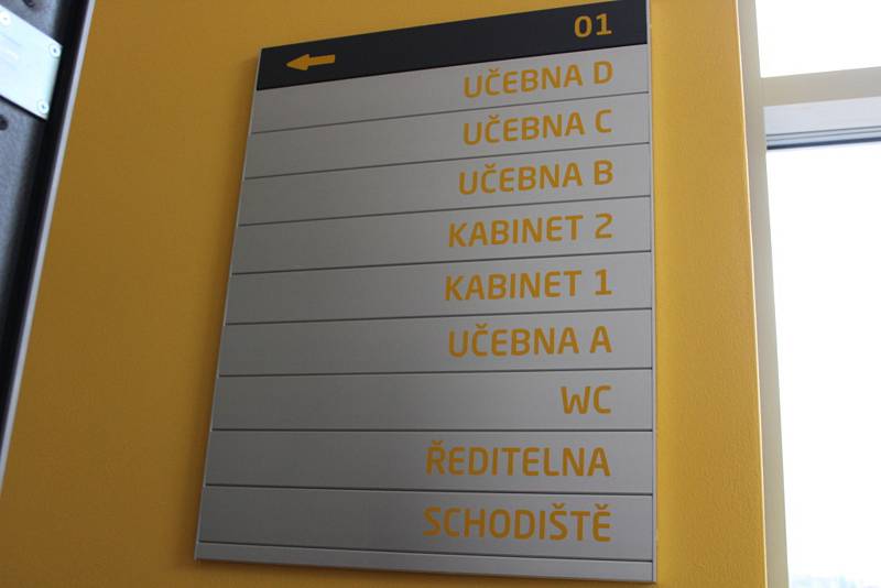 V Králově Dvoře otevřeli nový školní pavilon při Základní škole Králův Dvůr v Jungmannově ulici. Výstavba trvala 14 měsíců.