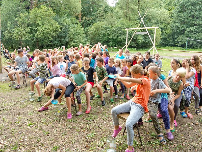 Táborový klub Zálesák Liteň tradičně pořádá letní stanové tábory.