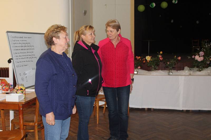 Členové zahrádkářské organizace v Litni uspořádali v sobotu výstavu svých výpěstků.