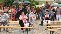 Odpoledne u Hvězdy s dechovou a cimbálovou muzikou, Beroun.