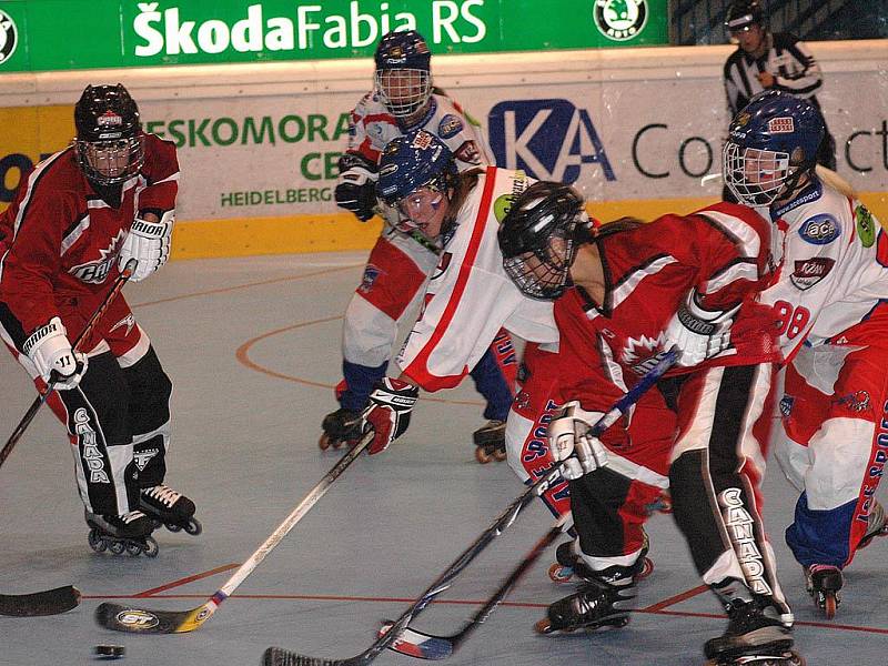 České hokejistky porazily ve finále mistrovství světa celek Kanady 3:1