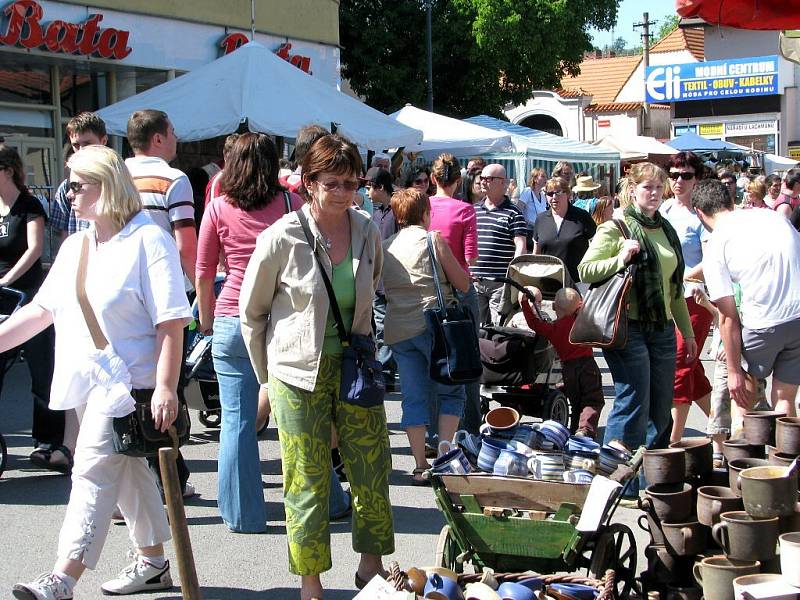 Jarní Hrnčířské trhy v Berouně