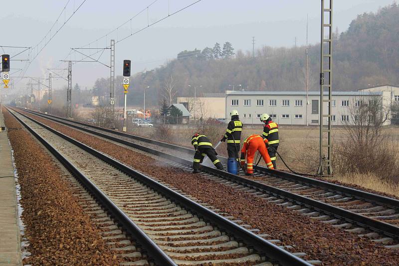 Tragická nehoda na železniční trati v Popovicích u Berouna