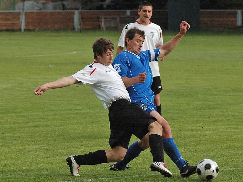 Fotbalisté Stašova porazili ve finále okresního poháru Všeradice 3:1.