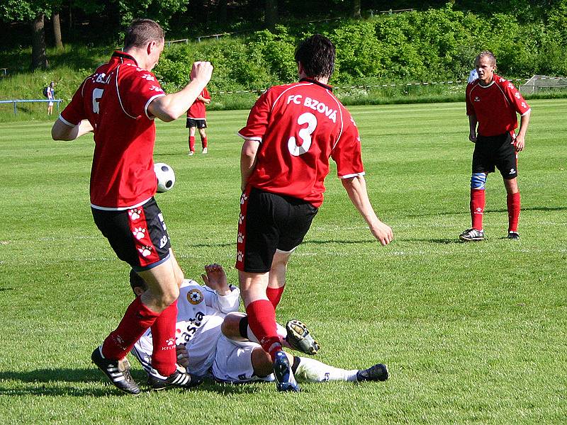 Divize: Bzová - Písek 3:1