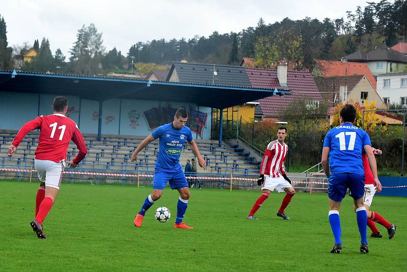 S Viktorií Jirny Králův Dvůr po remíze 1:1 zvítězil na penalty 4:3.