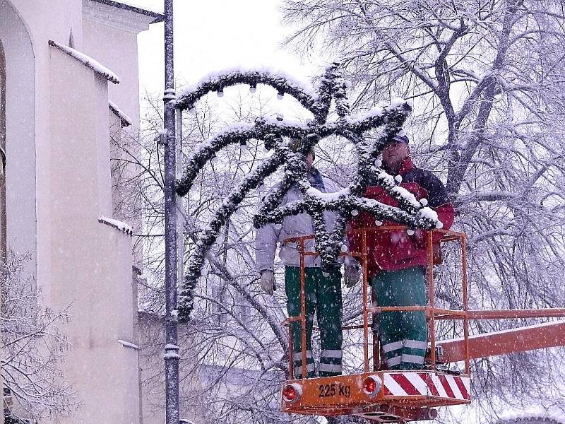 Beroun zasypal sníh