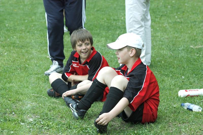 Vítězství v okresním kole vybojovala ŽS Hýskov a ZŠ Králův Dvůr.