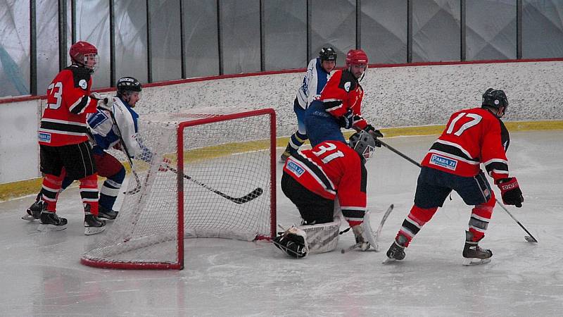 MOP hokej: Cerhovice - Žebrák 2:12.