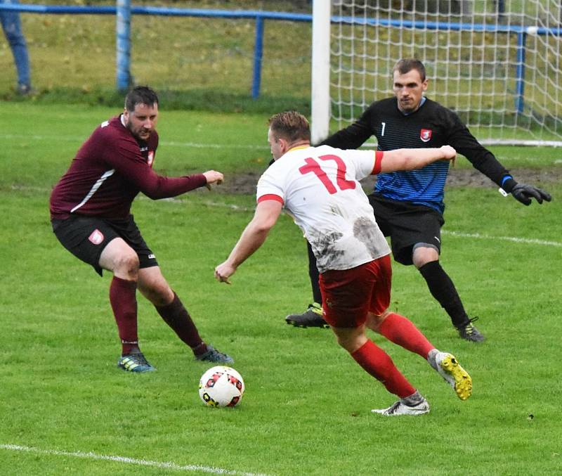 Fotbalový OP Strakonicka: Junior B - Štěkeň 4:1.