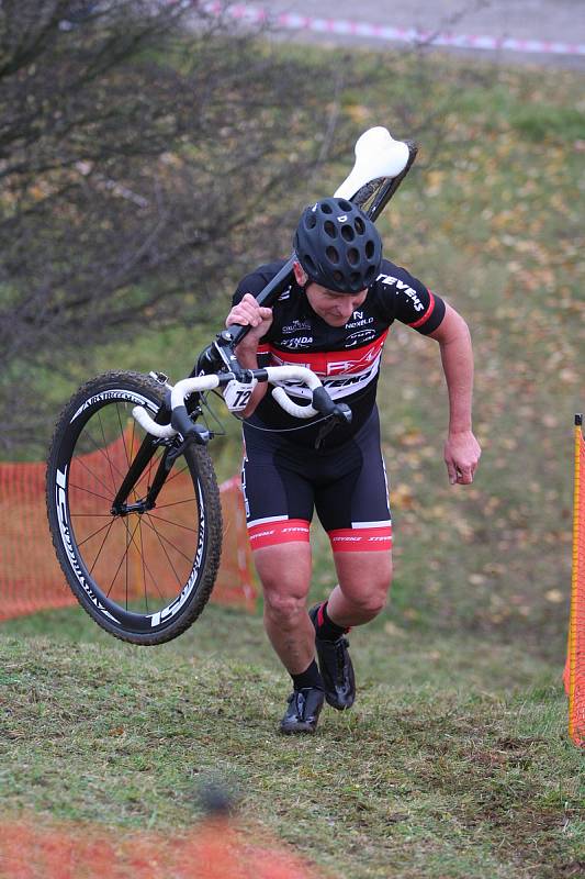 Cyklo závody na Děkanském vrchu ve Volyni.